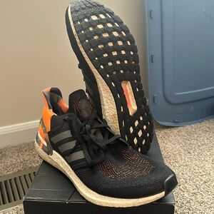 Adidas Ultraboosts 20